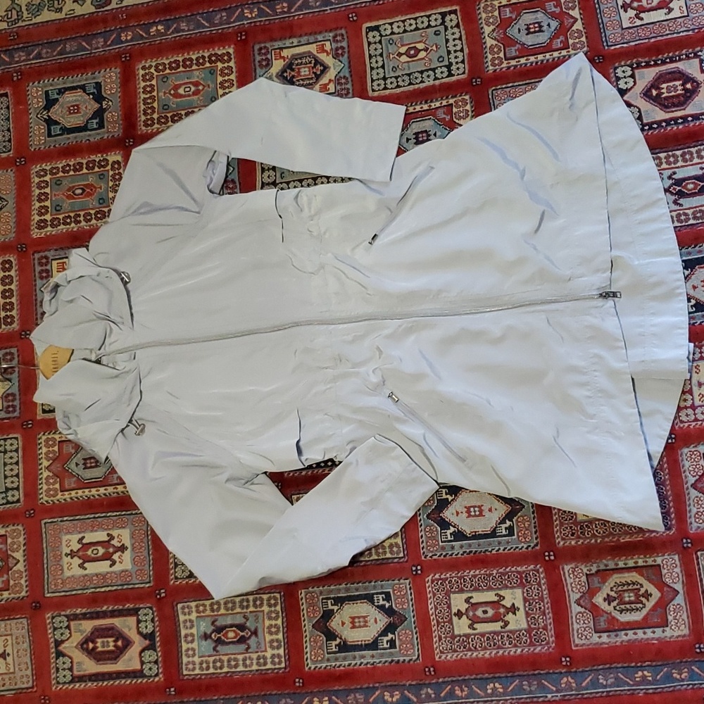 Athleta Anorak Rain Drop Jacket - image 3